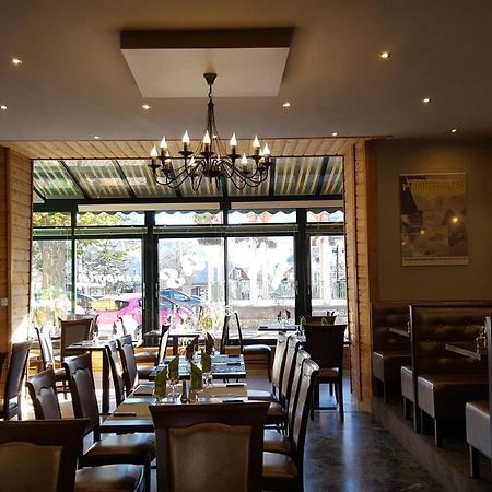 Hotel Restaurant Glaizette LʼArgentière-la-Bessée Exteriör bild