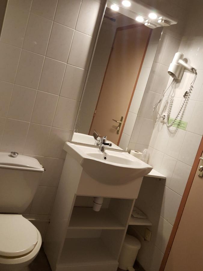 Hotel Restaurant Glaizette LʼArgentière-la-Bessée Exteriör bild