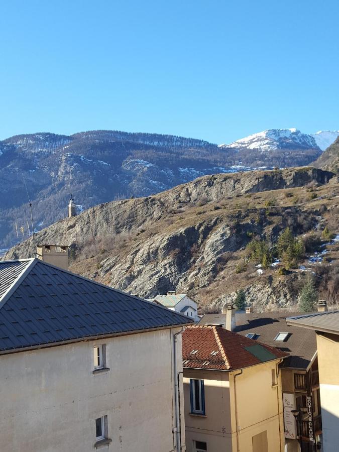 Hotel Restaurant Glaizette LʼArgentière-la-Bessée Exteriör bild