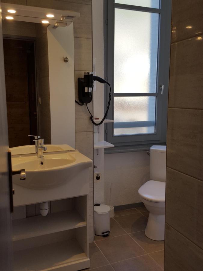Hotel Restaurant Glaizette LʼArgentière-la-Bessée Exteriör bild